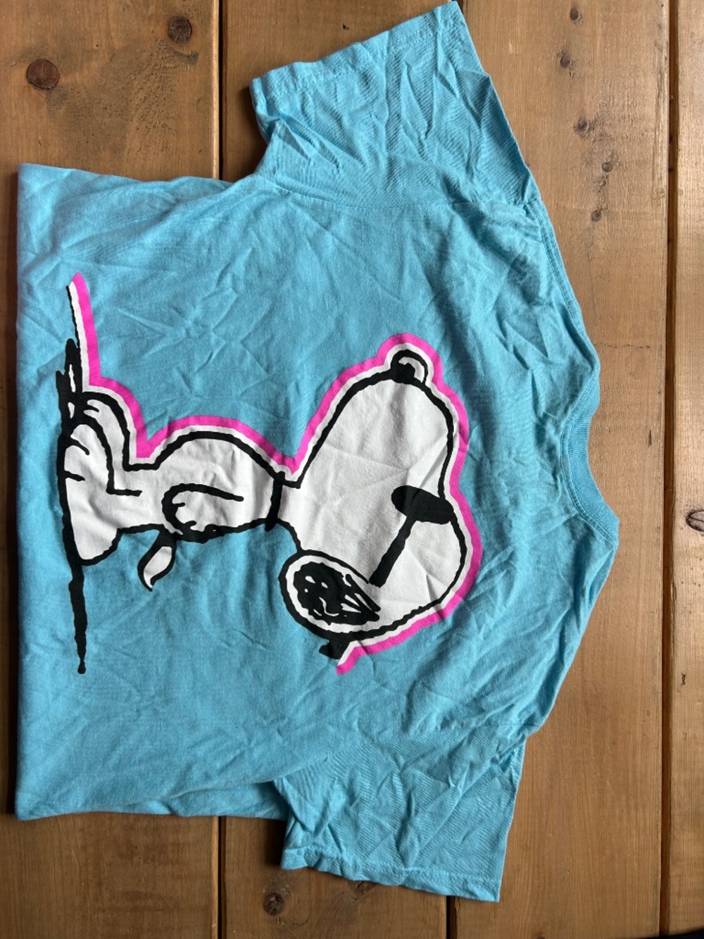 Snoopy tshirt - Picture 2 of 2
